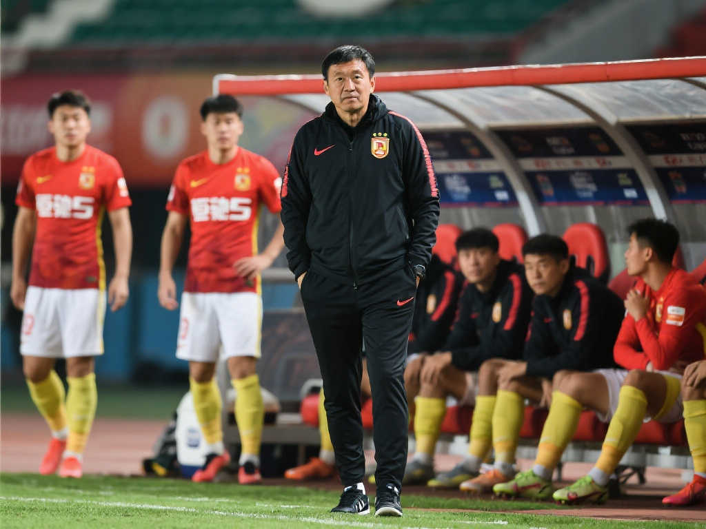 惊爆!长春亚泰主帅谢晖或离任,苏亚雷斯有望接棒 惊爆!长春亚泰主帅谢晖或离任,苏亚雷斯有望接棒